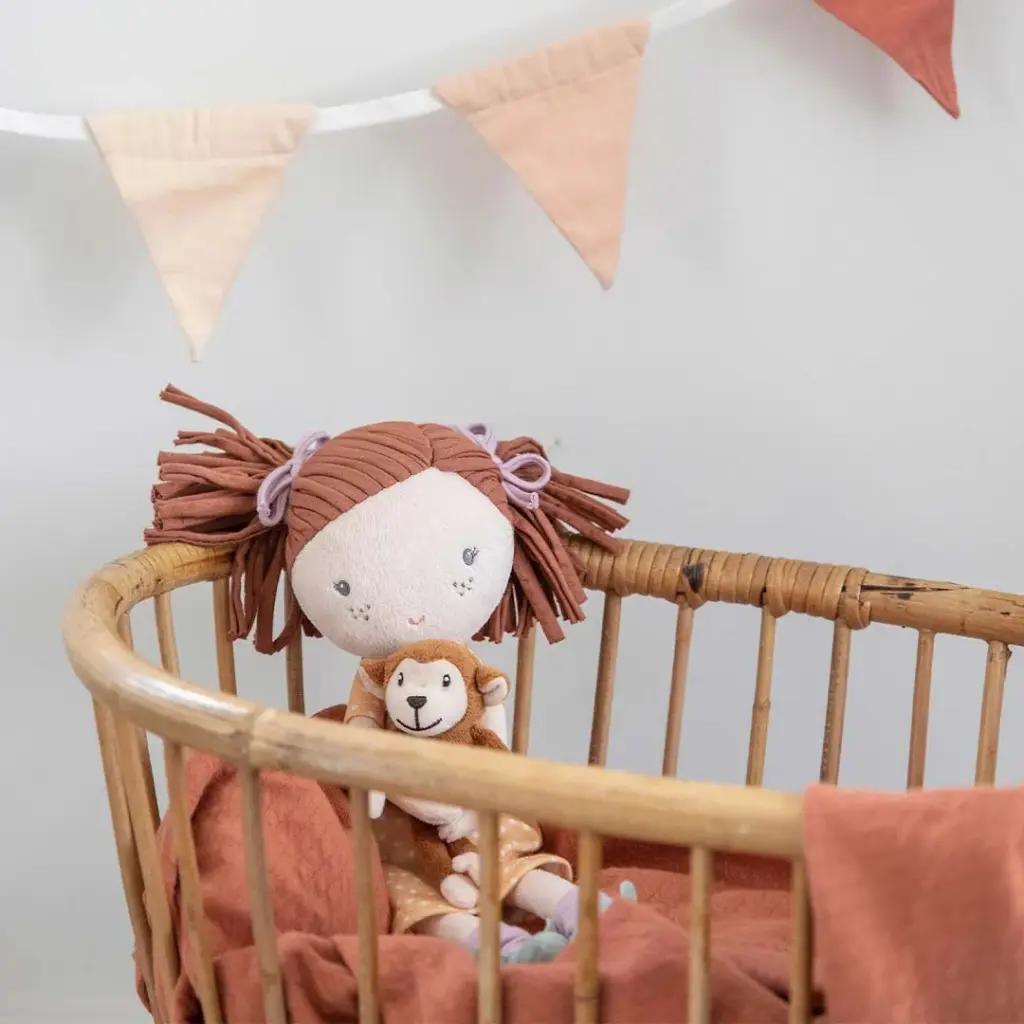 little-dutch-cuddle-doll-sophia-lifestyle.webp