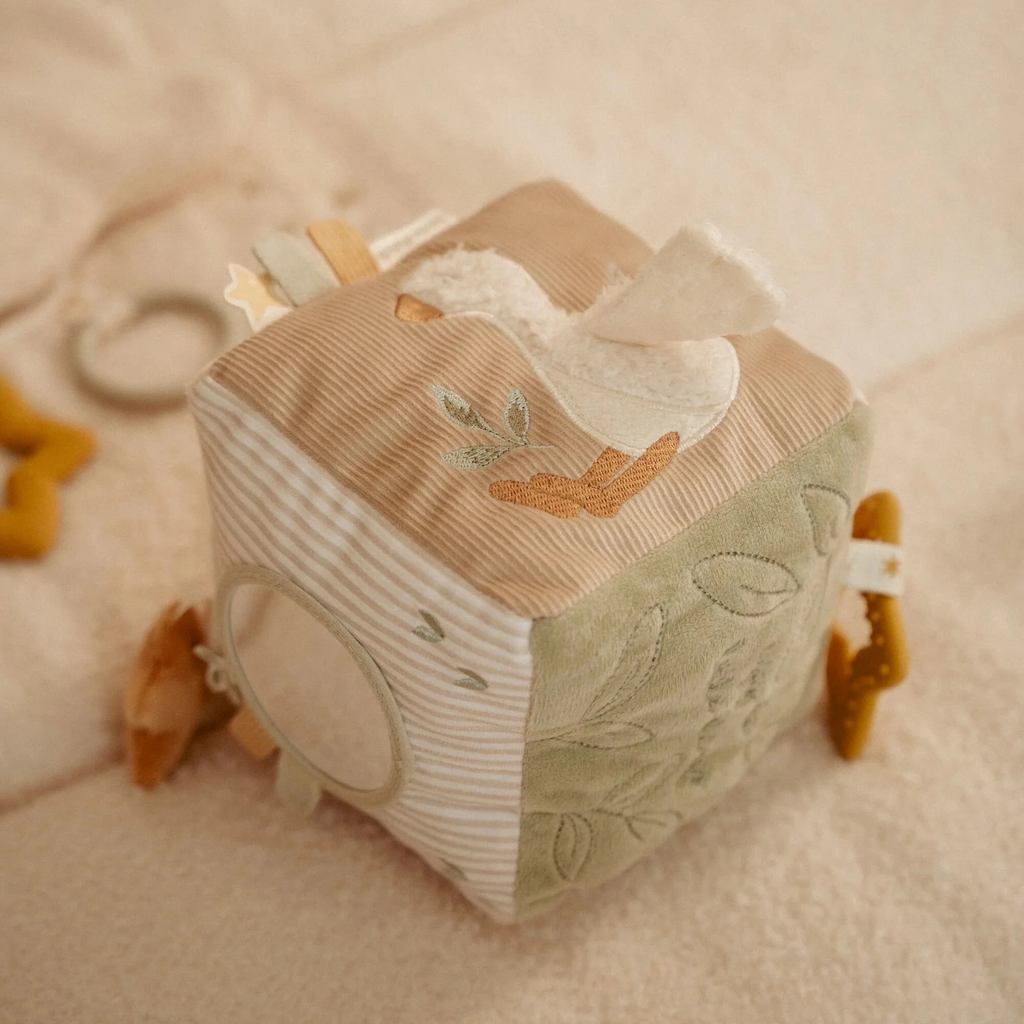 0029817_activiteitenkubus-beige-newborn-naturals.jpg.webp