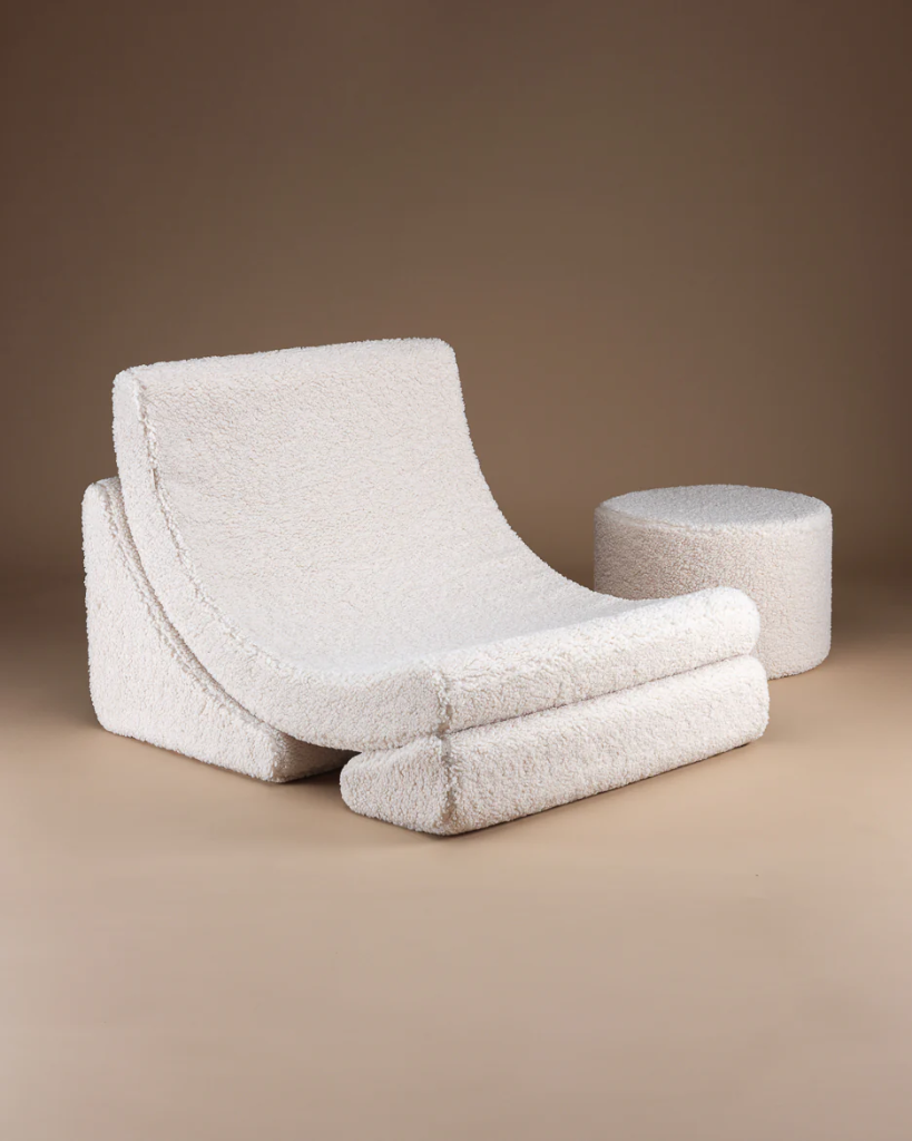 WigiWama White Moon Chair