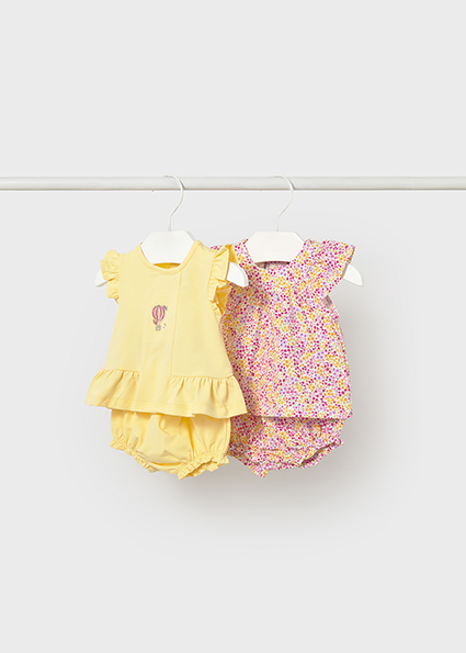  Mayoral Knit set (4 garments) Sunny Lg     
