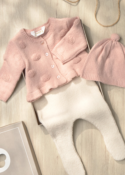 Mayoral footed pants and cardigans se H. Nude