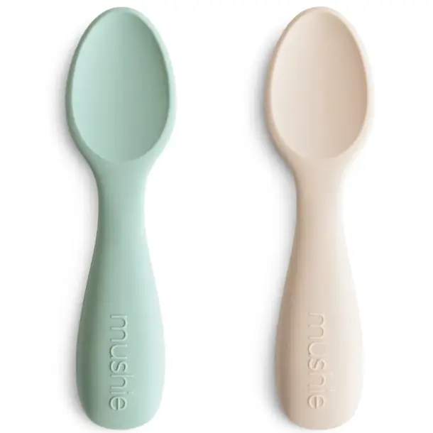 Mushie Toddler Starter Spoons Cambridge blue/Shifting Sand 